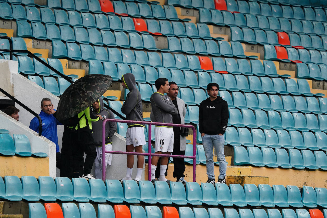 Así estaba El Helmántico cuando se suspendió el Salamanca UDS - Cristo Atlético