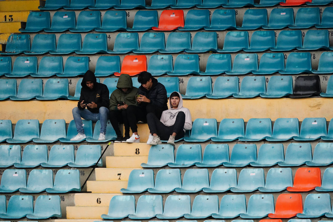 Así estaba El Helmántico cuando se suspendió el Salamanca UDS - Cristo Atlético