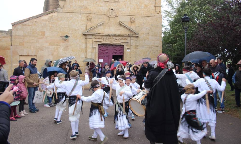 Multitudinaria fiesta del Cristo de Hornillos hasta con lluvia