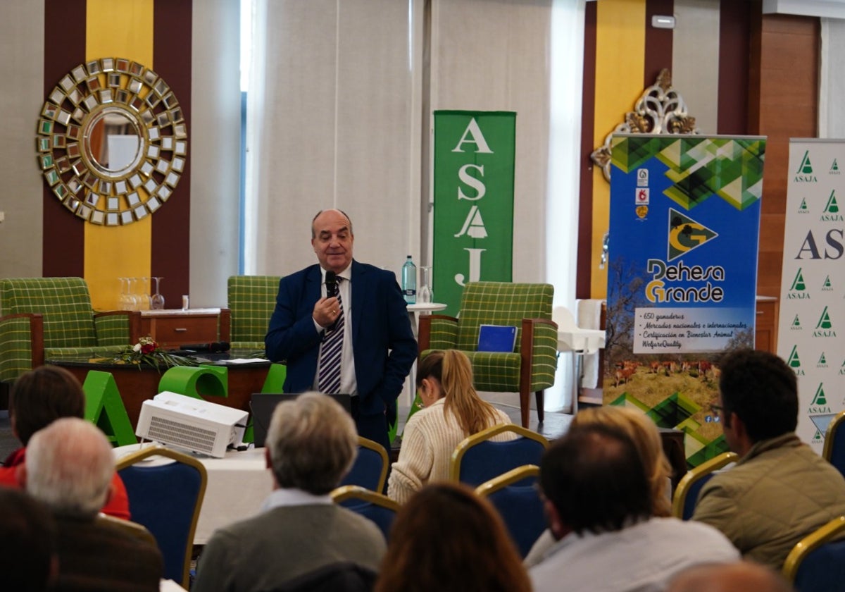 Juan Pedro Medina durante las jornadas organizadas por ASAJA.