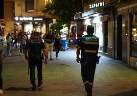 Agentes de la Policía Local y Nacional en Salamanca.