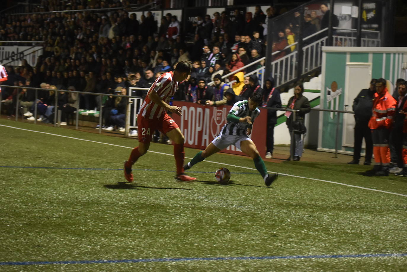 La primera visita del Sporting de Gijón a Guijuelo, en imágenes