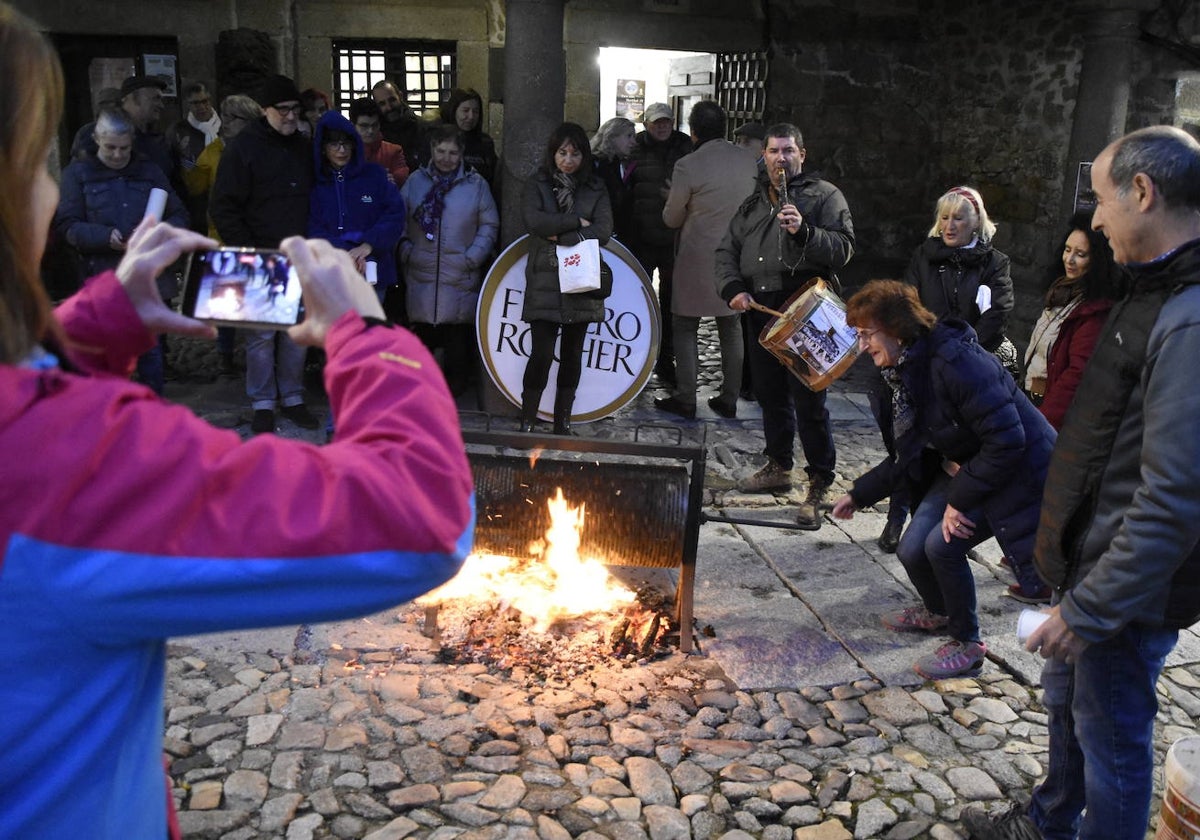 Los calboches anuncian una «Navidad 10» en La Alberca