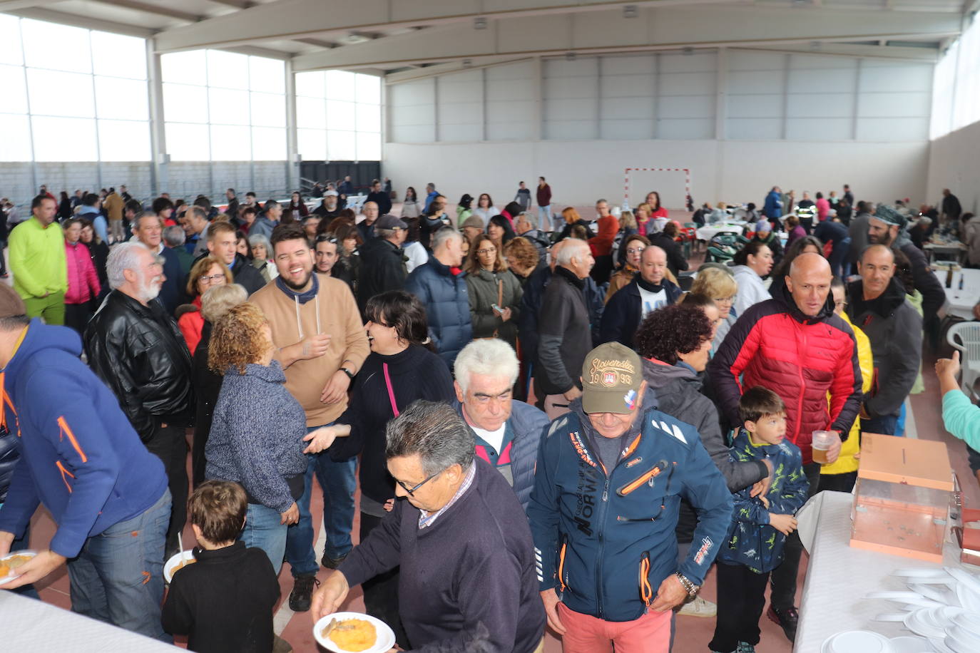 El pabellón salva la celebración de la fiesta del otoño en Los Santos