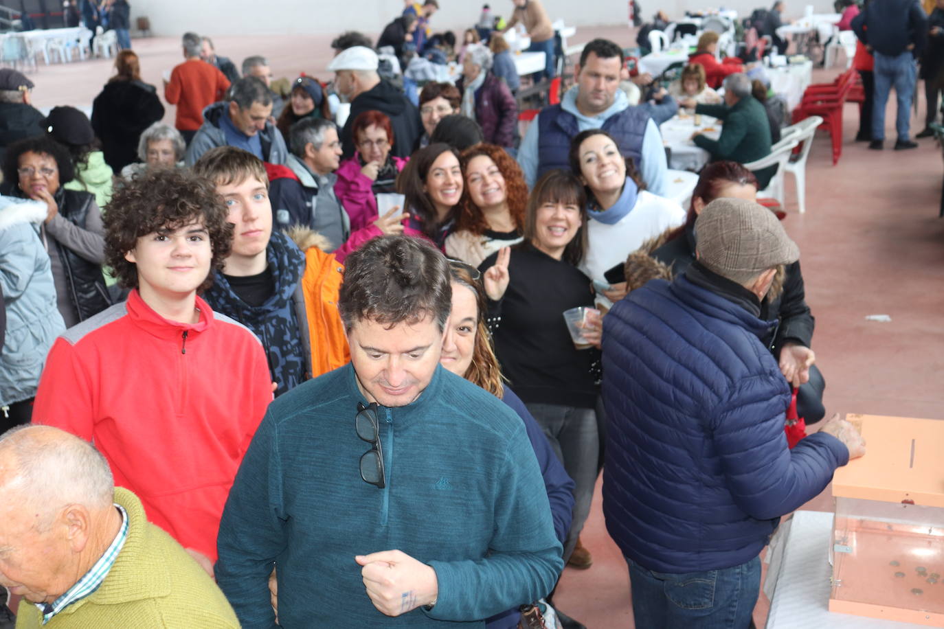 El pabellón salva la celebración de la fiesta del otoño en Los Santos