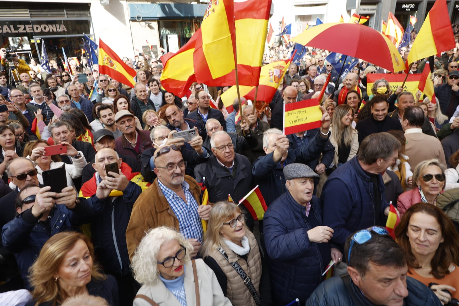 La manifestación contra la amnistía en Salamanca, en imágenes