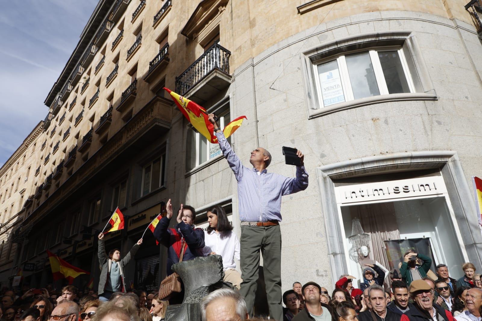 La manifestación contra la amnistía en Salamanca, en imágenes