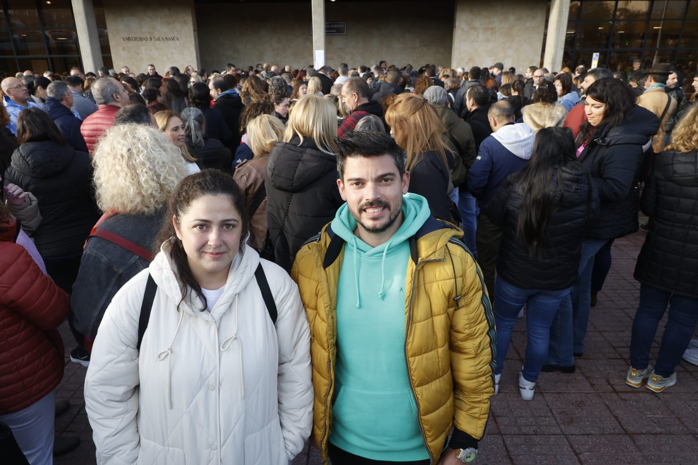 Nervios entre los 10.000 opositores a celador en Salamanca