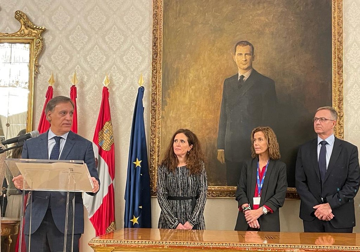 Carbayo durante la recepción a los directores generales de la UE.