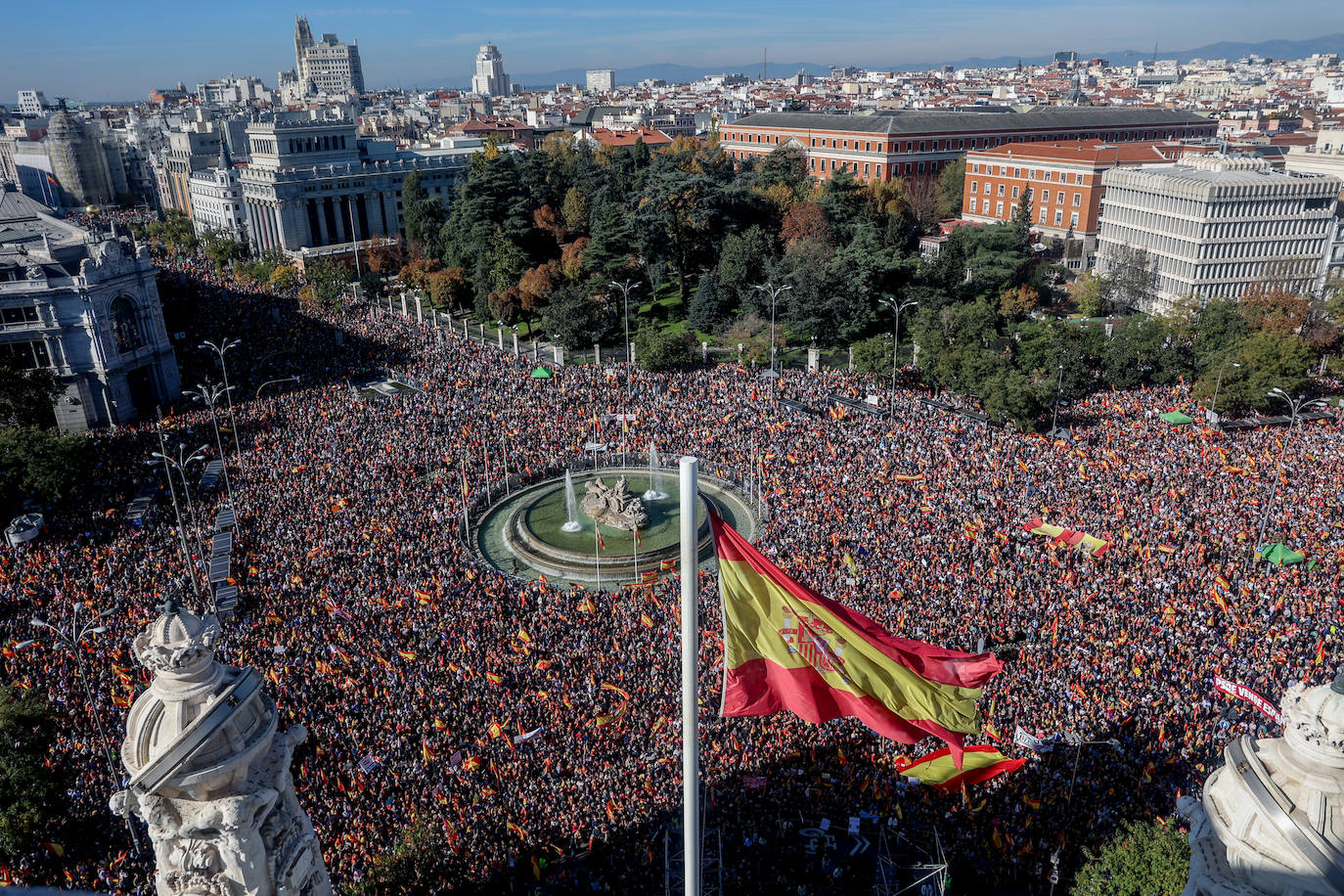 Un millón de personas se manifiestan contra la amnistía en Cibeles según los organizadores