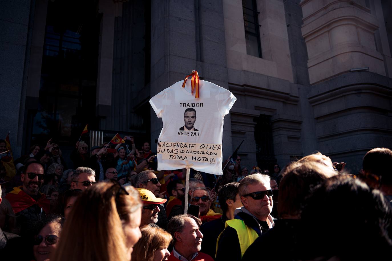 Un millón de personas se manifiestan contra la amnistía en Cibeles según los organizadores