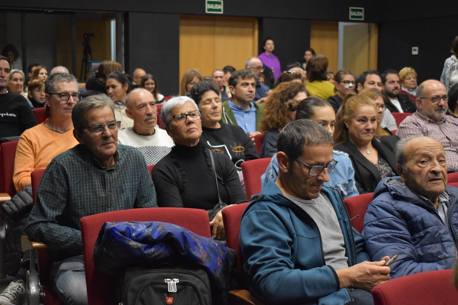 La Banda de Música de Villamayor seduce al público con el cine como protagonista