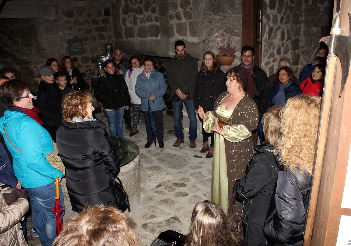 Salida al castillo de San Vicente en Montemayor del Río dentro de los «1.000 otoños».