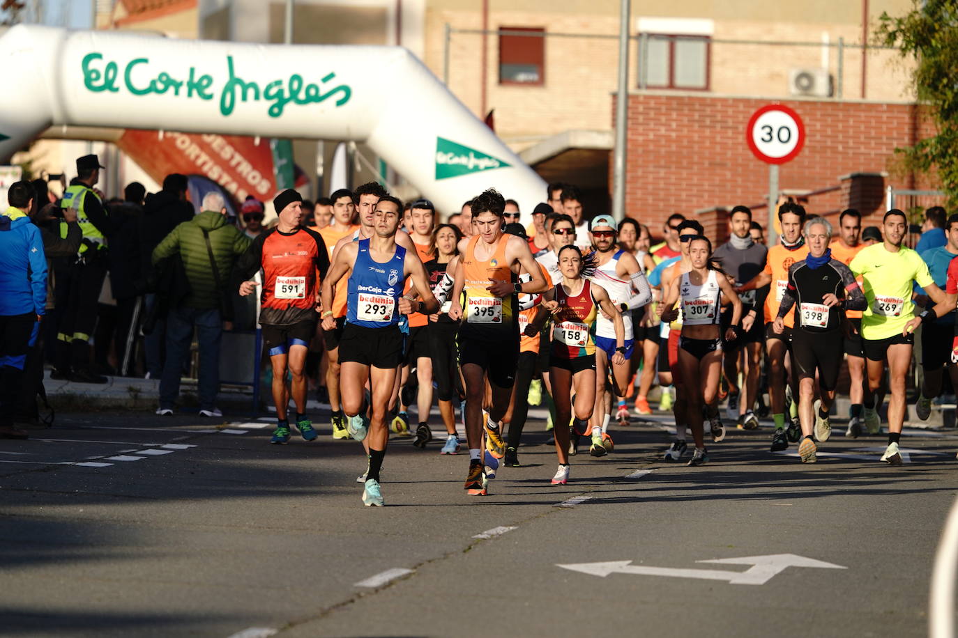 Nuevo exitazo de la San Silvestre Universitaria por las calles de Salamanca