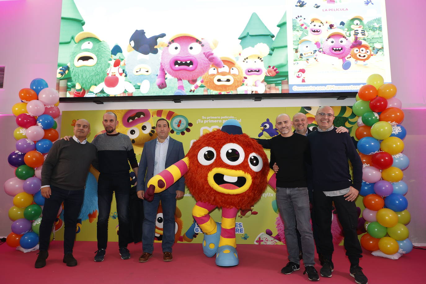 Así disfrutaron los más pequeños de la casa del preestreno de Momonsters en Salamanca