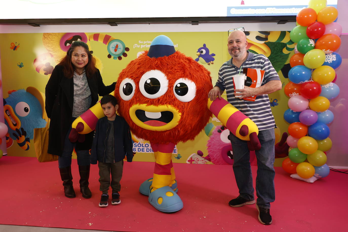 Así disfrutaron los más pequeños de la casa del preestreno de Momonsters en Salamanca