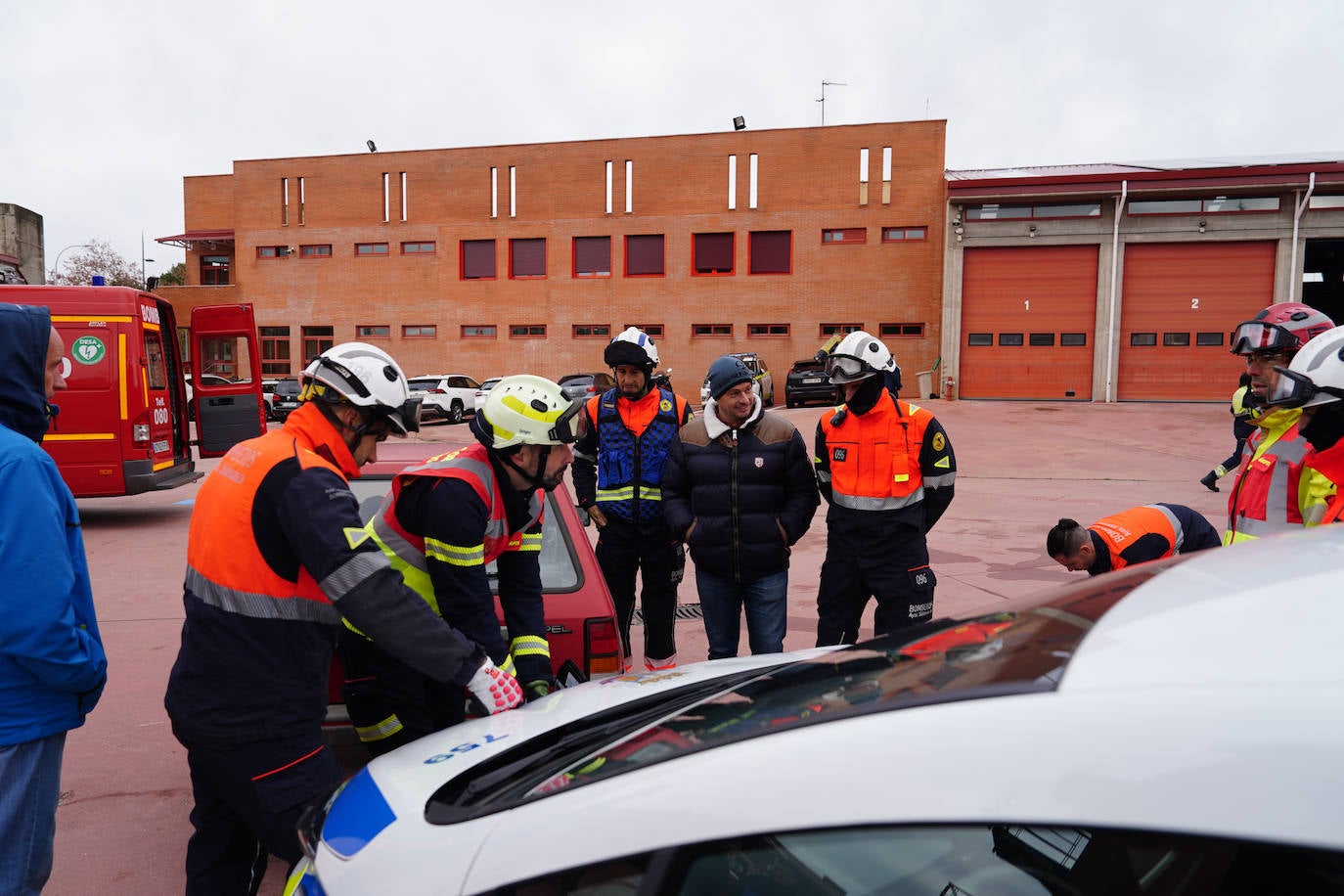 Cómo actuar ante un accidente en el que hay un coche eléctrico involucrado