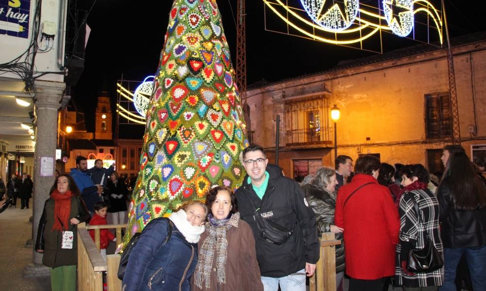 Peñaranda se llena de luz, sonido e ilusión navideña