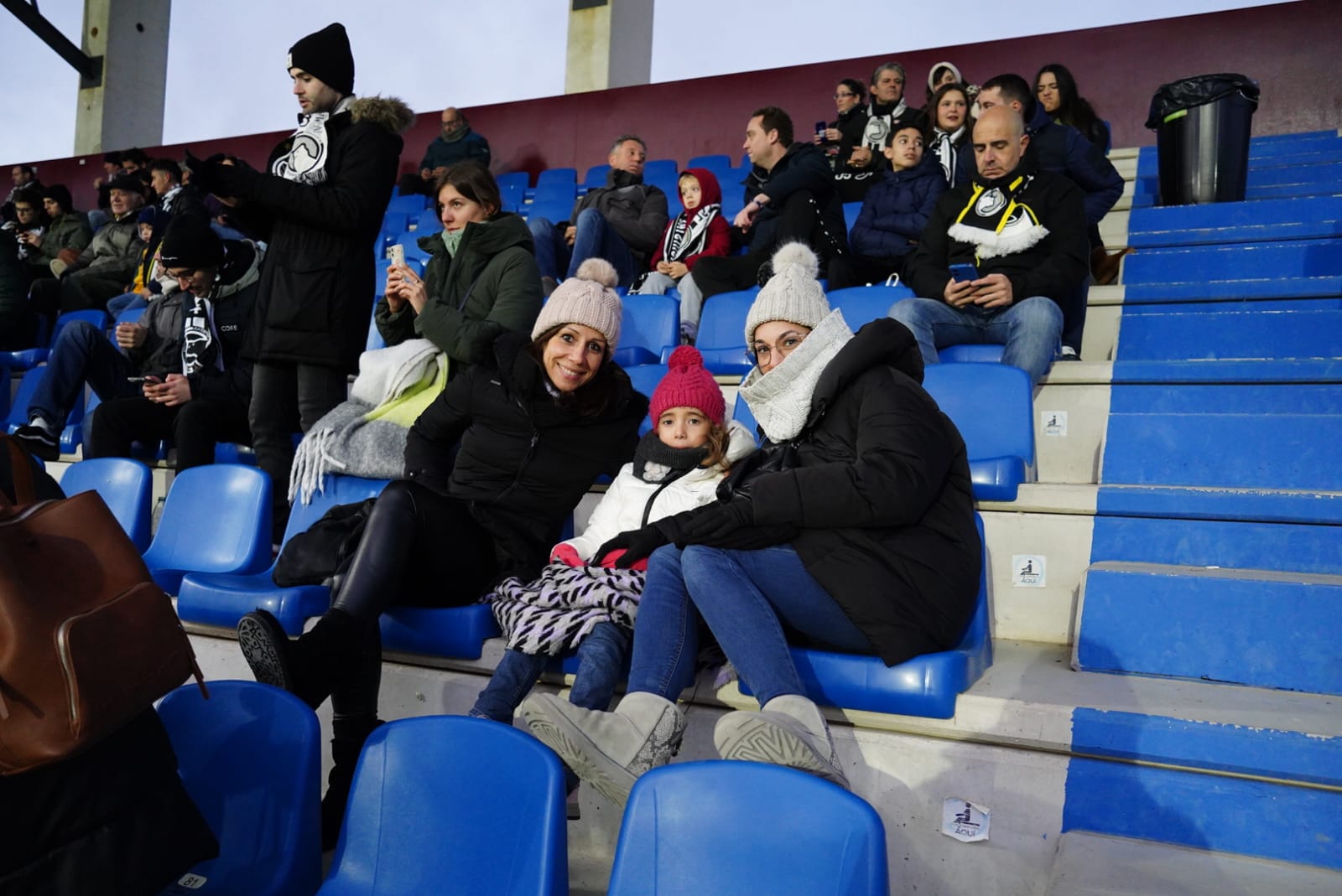 Búscate en la grada del Reina Sofía en el partido contra el Nàstic