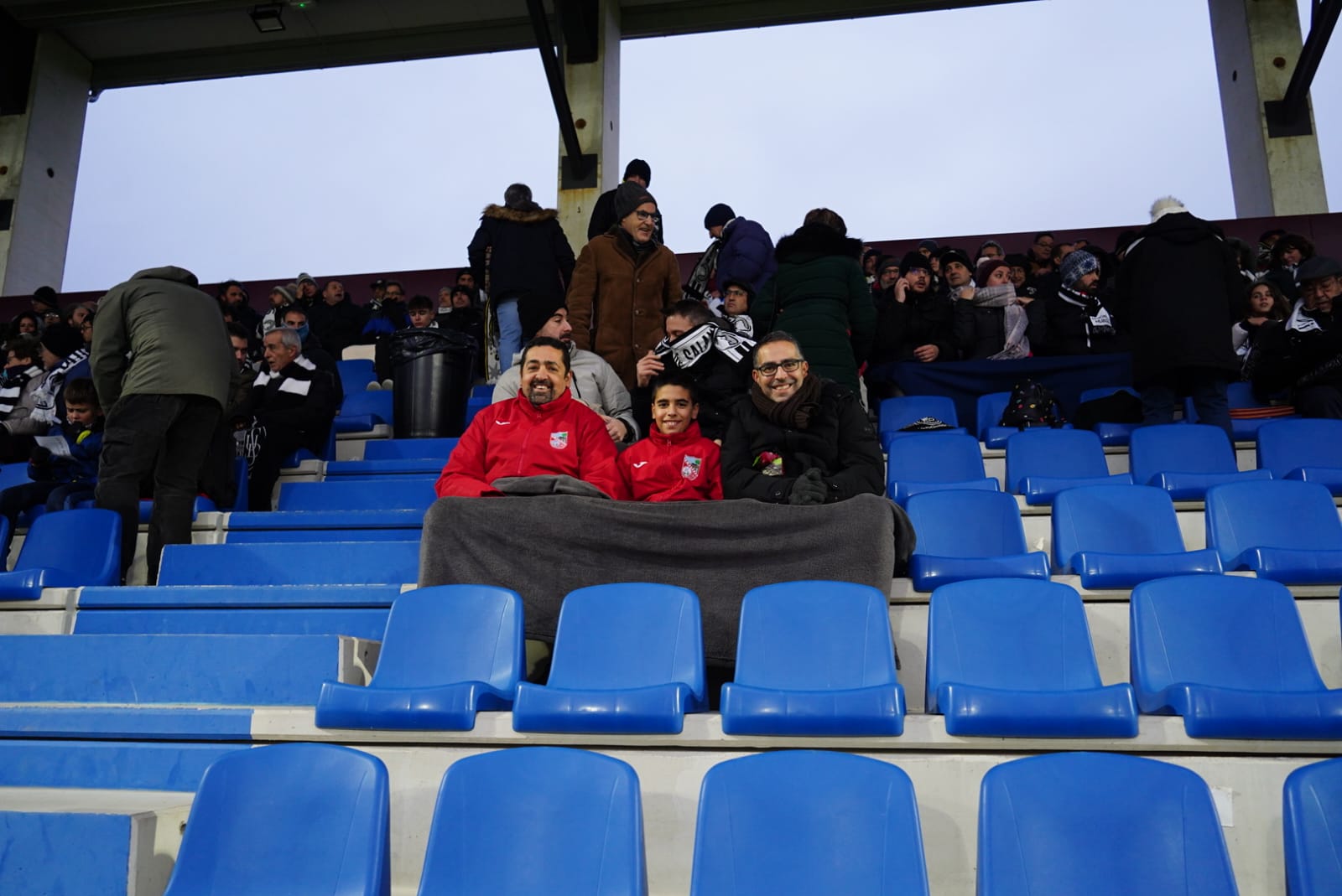 Búscate en la grada del Reina Sofía en el partido contra el Nàstic