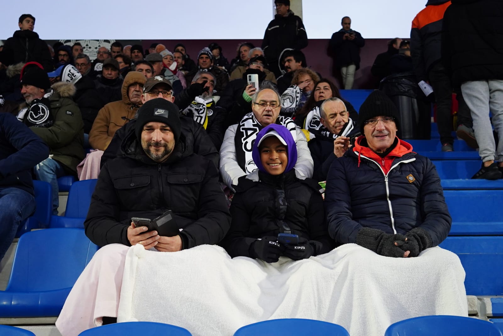 Búscate en la grada del Reina Sofía en el partido contra el Nàstic