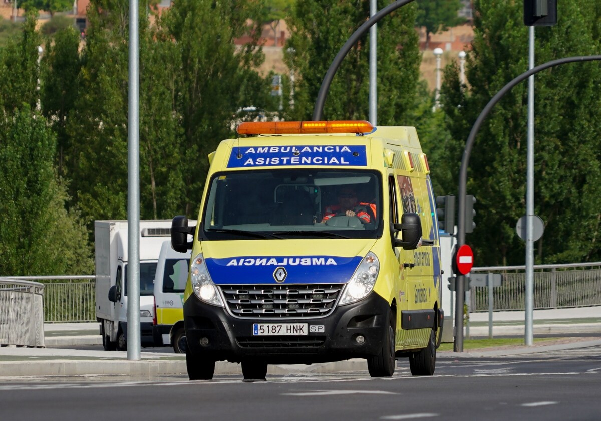 Una ambulancia de Emergencias Sanitarias en Salamanca.