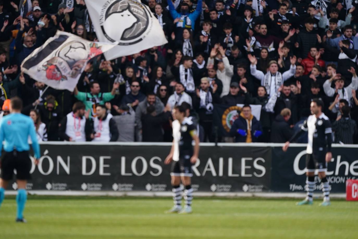 Las mejores imágenes del partido entre Unionistas y el Sporting de Gijón