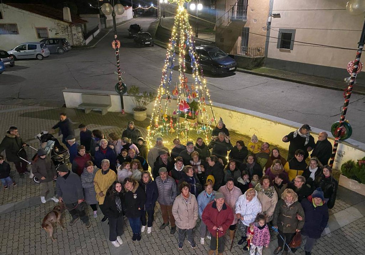 La Navidad que nace de la colaboración vecinal