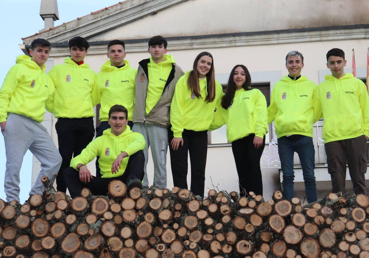 Los quintos de Linares comienzan su fiesta