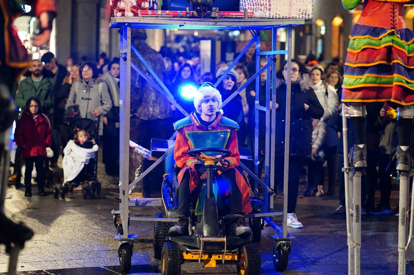 La aparición de los Carteros de Navidad en Salamanca, en imágenes