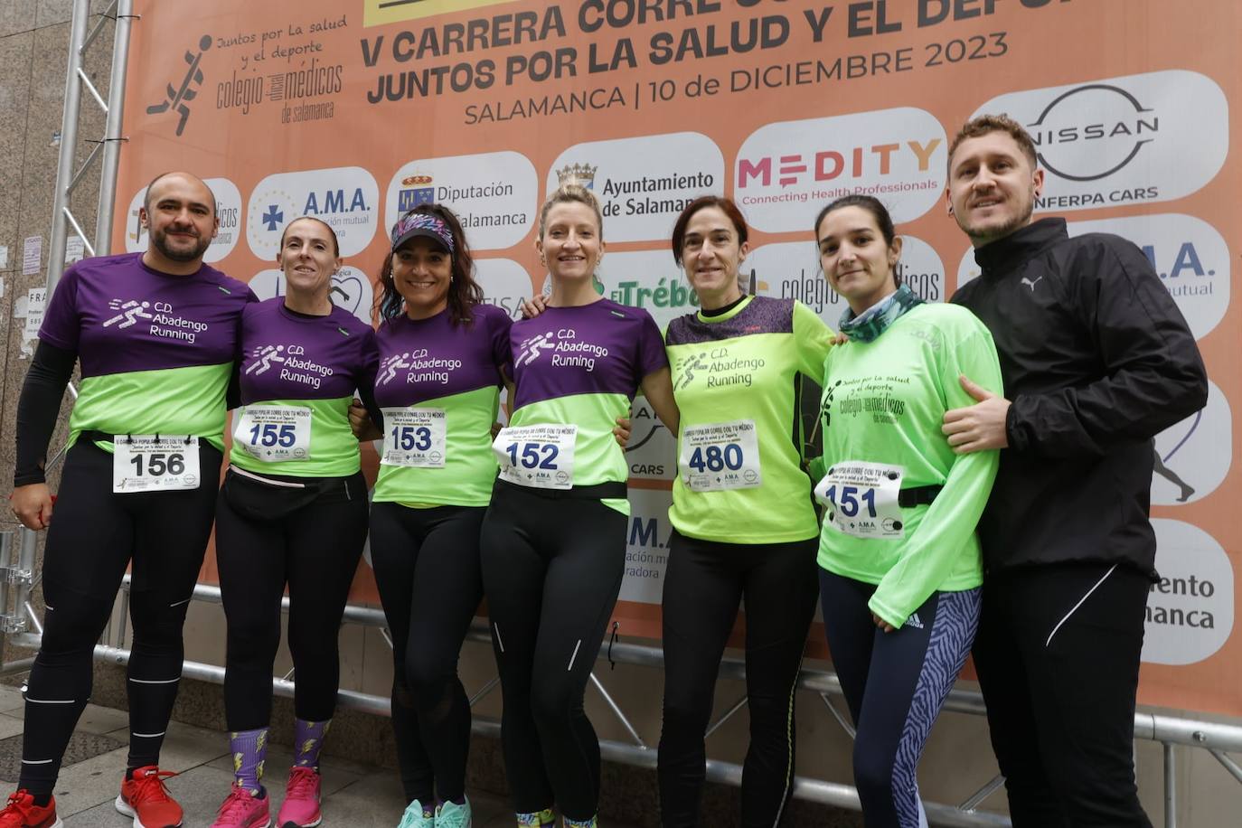 Ambientazo en las calles con la V Carrera Popular &#039;Corre con tu médico&#039;