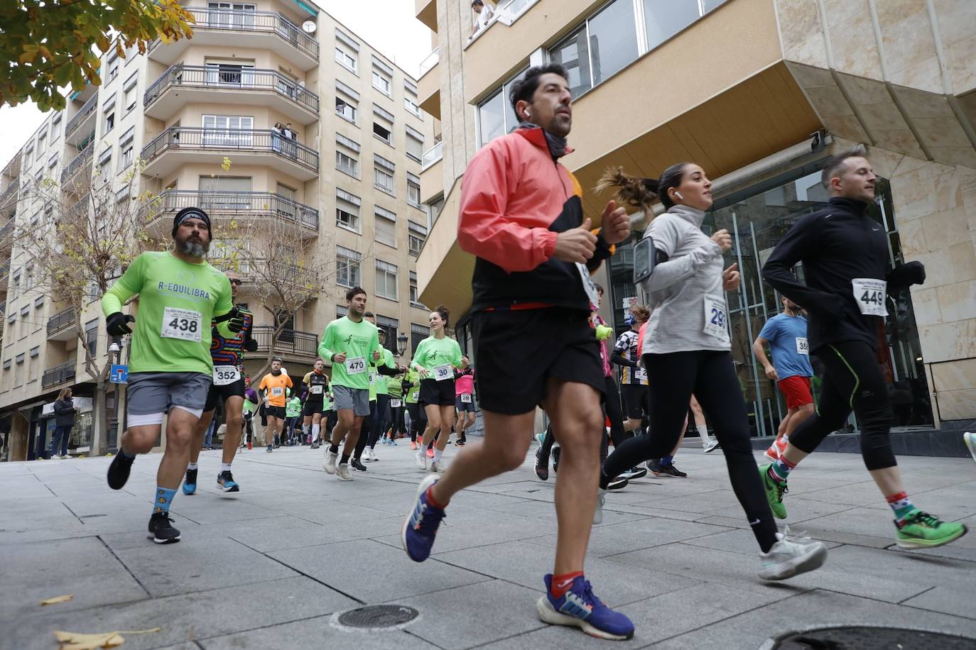 Ambientazo en las calles con la V Carrera Popular &#039;Corre con tu médico&#039;