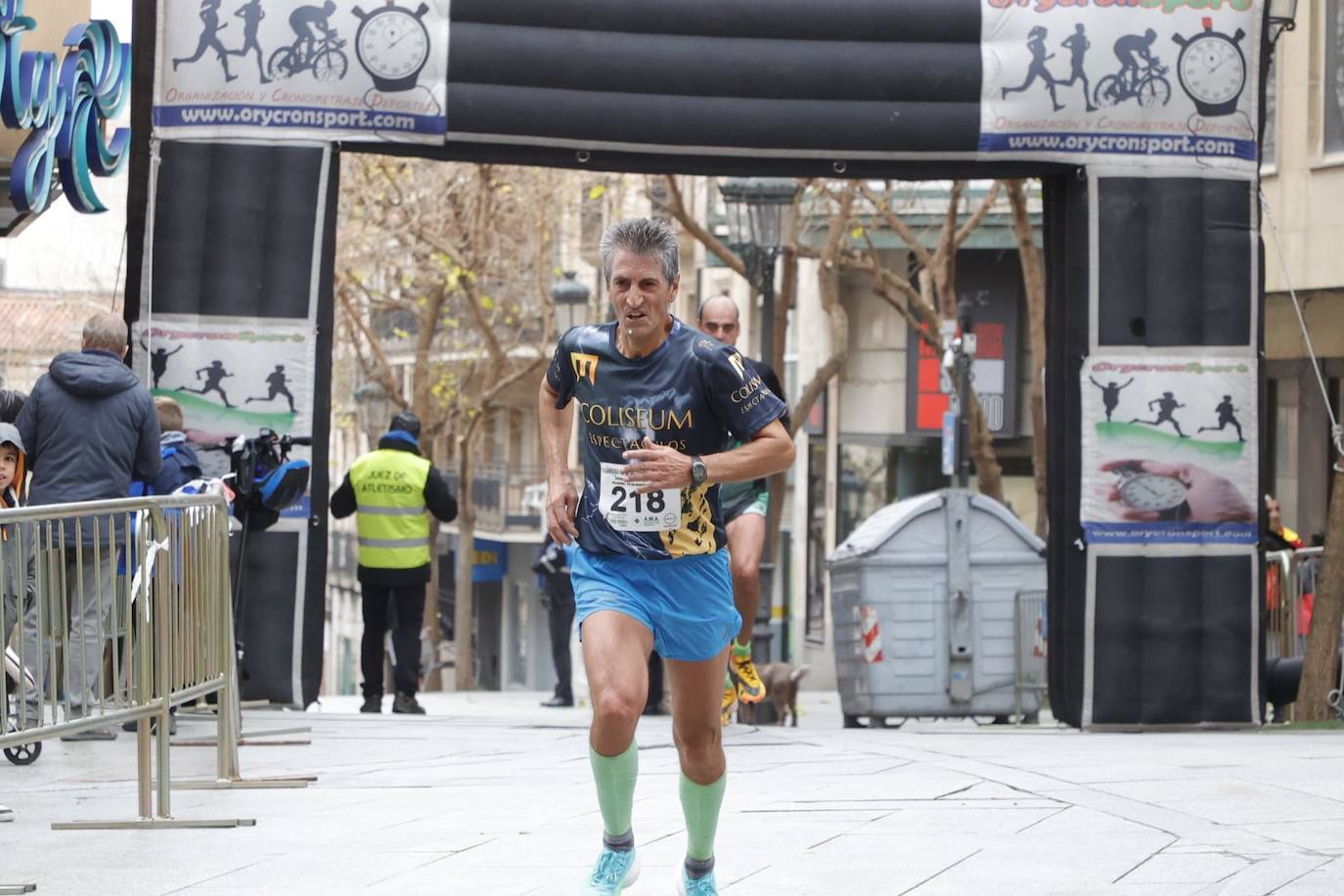 Ambientazo en las calles con la V Carrera Popular &#039;Corre con tu médico&#039;