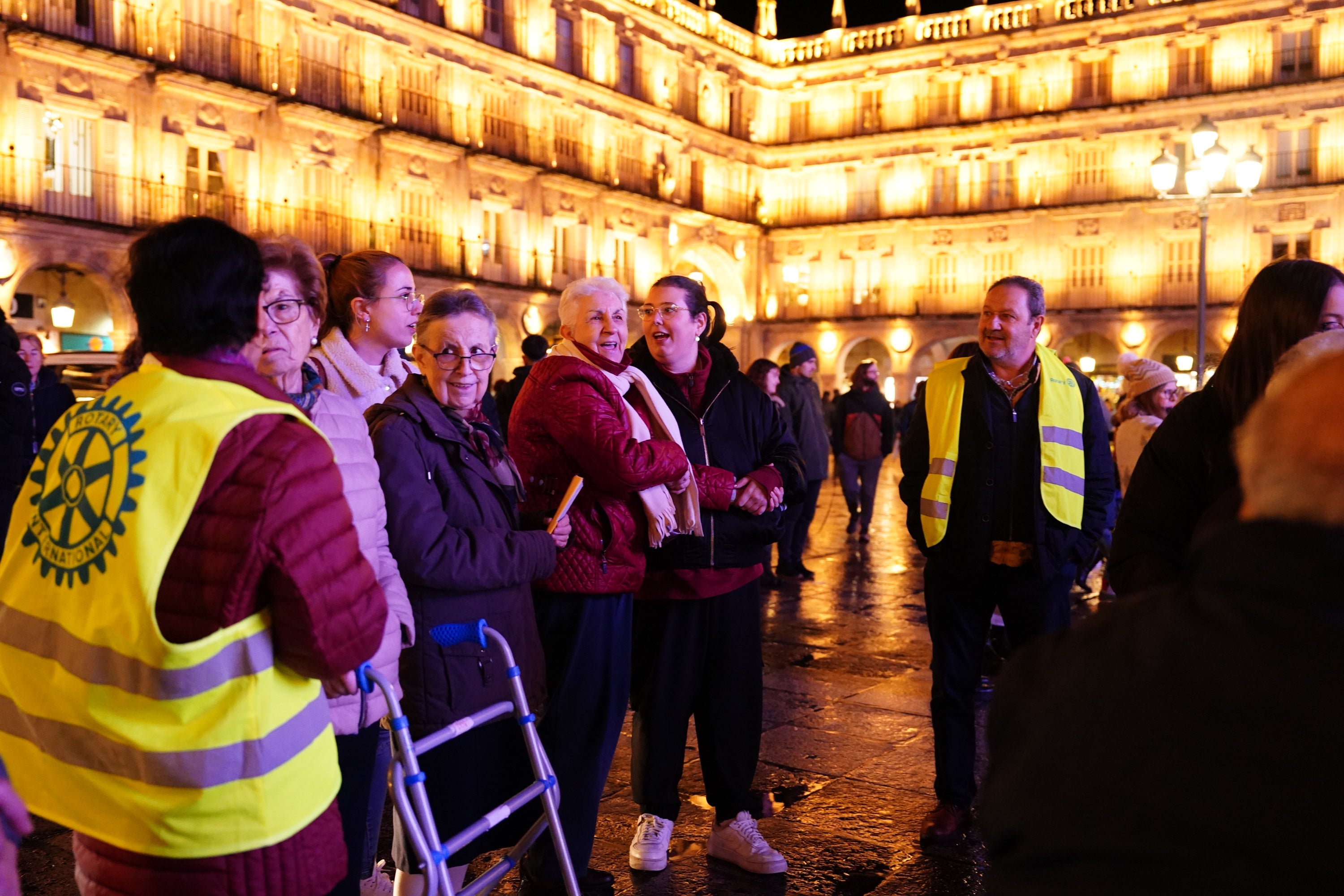 El regalo navideño de los taxistas para que los mayores disfruten de las luces