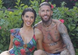 Pilar Rubio y Sergio Ramos posan para sus redes sociales.