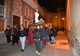 La imagen de Santa Lucía llegando a la plaza de Santa Teresa