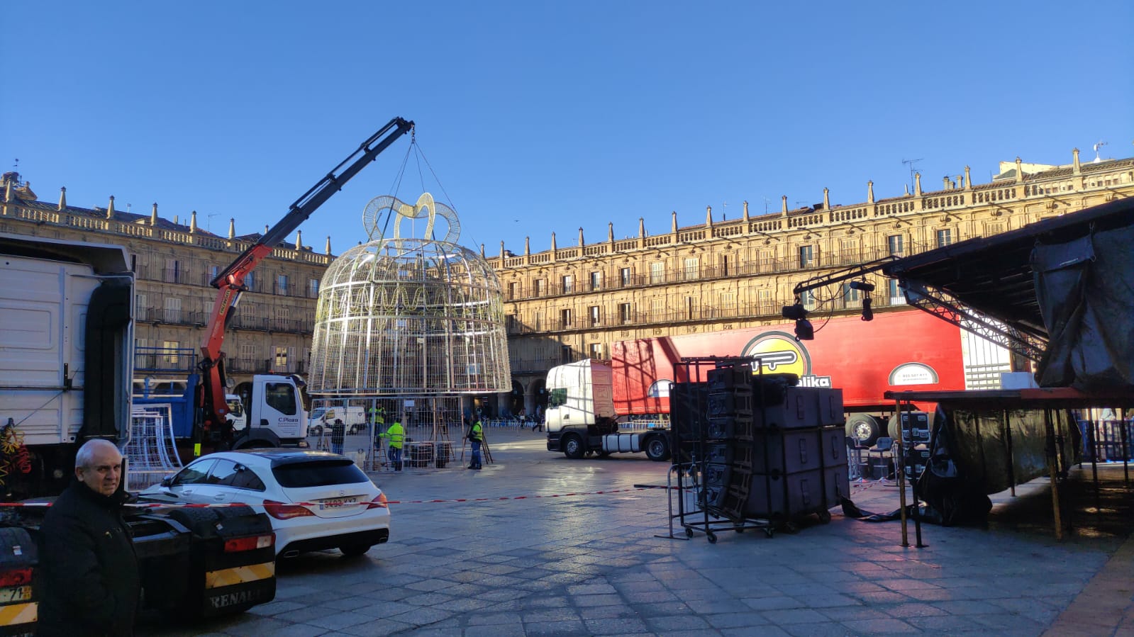 La Plaza Mayor da la bienvenida al Fin de Año Universitario