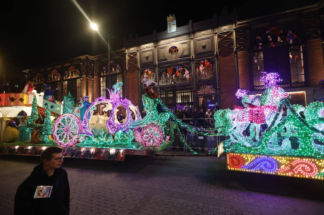 25.000 asistentes acudieron a ver la espectacular Cabalgata de Papá Noel