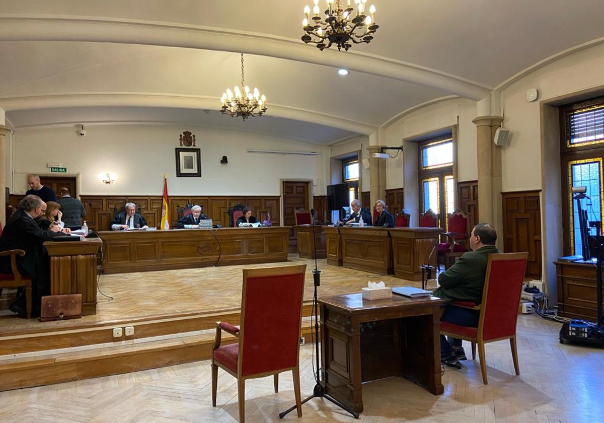 El acusado M.F.M. durante la vista en la Audiencia Provincial de Salamanca.