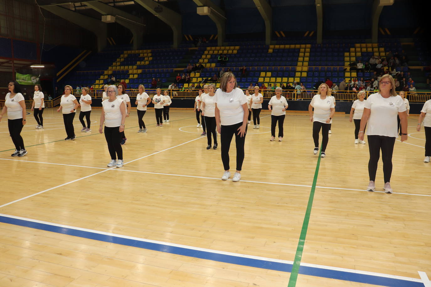 Béjar se vuelca con la gala deportivo-benéfica: 1.500 kilos de alimentos, productos de higiene y limpieza