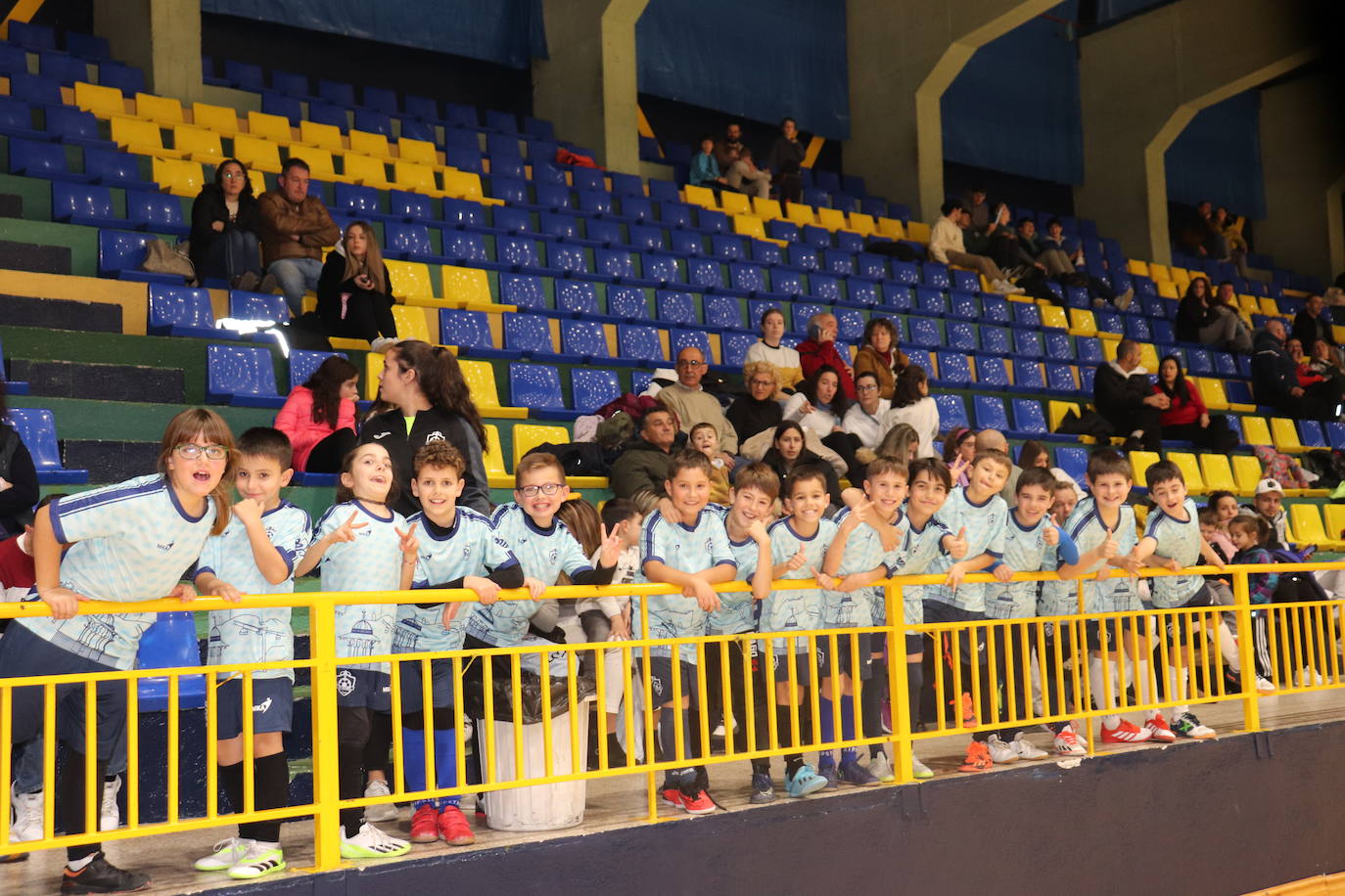 Béjar se vuelca con la gala deportivo-benéfica: 1.500 kilos de alimentos, productos de higiene y limpieza