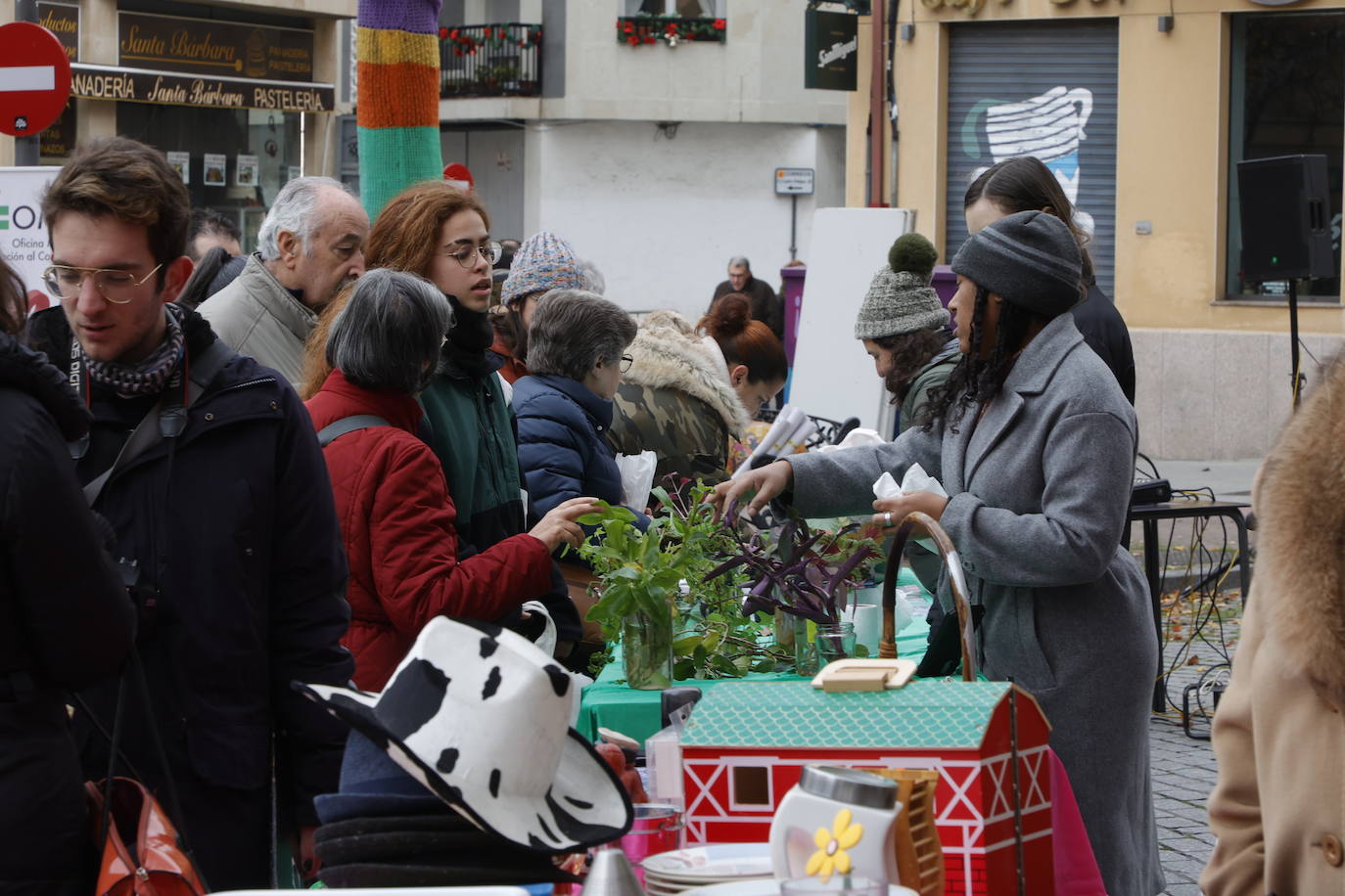 El barrio del Oeste rescata el espíritu del trueque