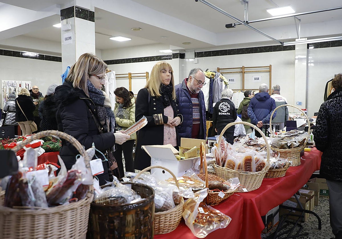 El Mercadillo de los Pobres, fiel a su cita con la solidaridad