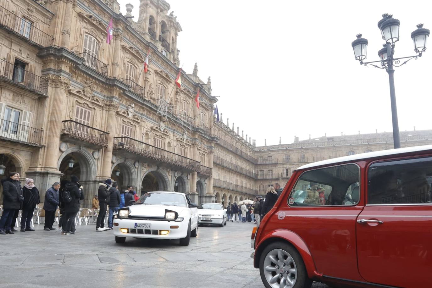 Gran exhibición automovilística y cargada de solidaridad en el Día del Guardia Urbano