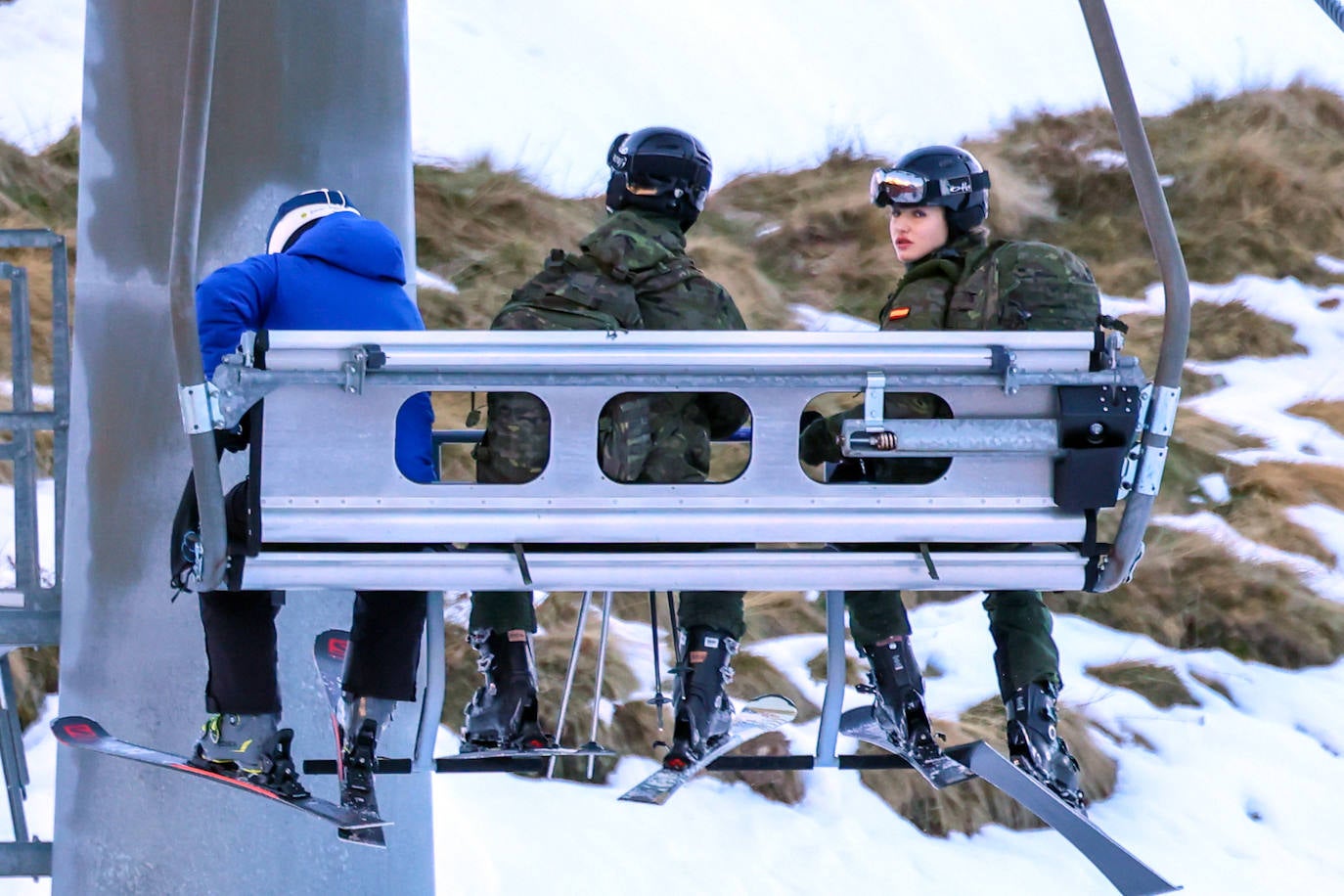 Todas las imágenes de la Princesa Leonor en su entrenamiento de esquí en el Pirineo Aragonés