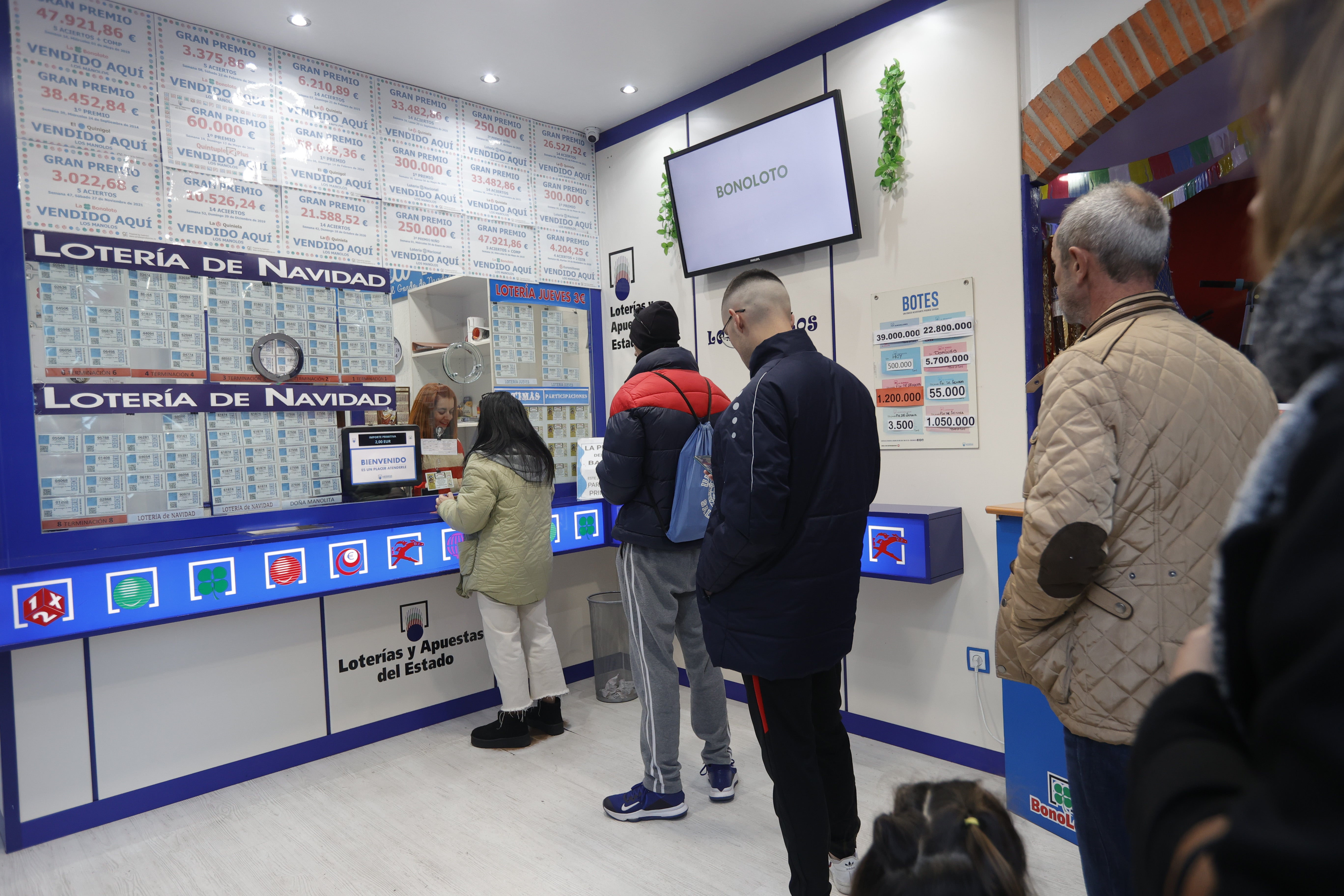 Grandes colas en el último día antes del Sorteo de Navidad