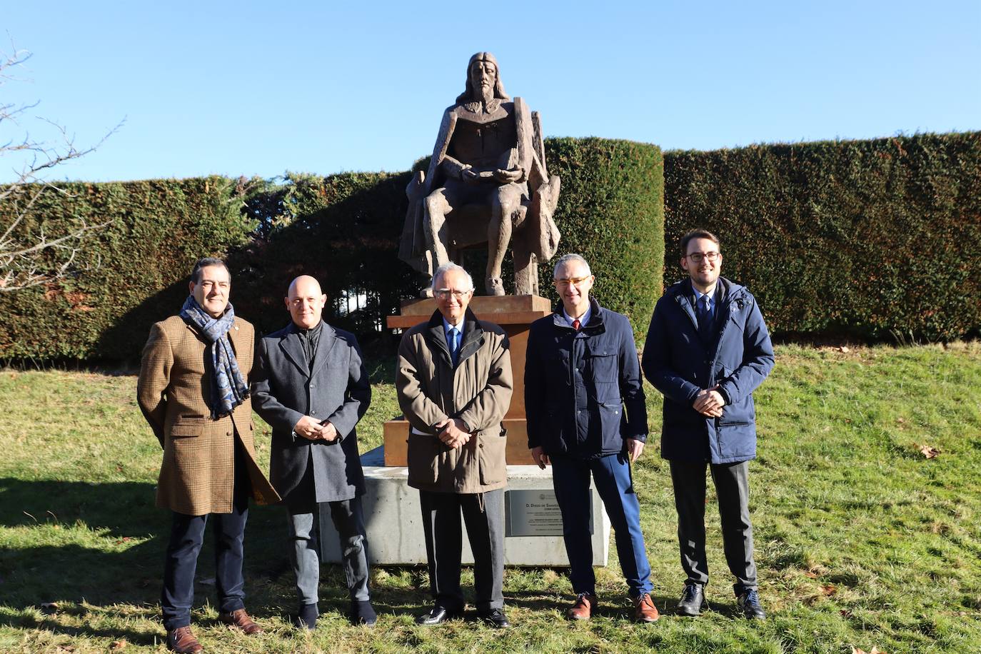 Acto de inauguración de la escultura este viernes