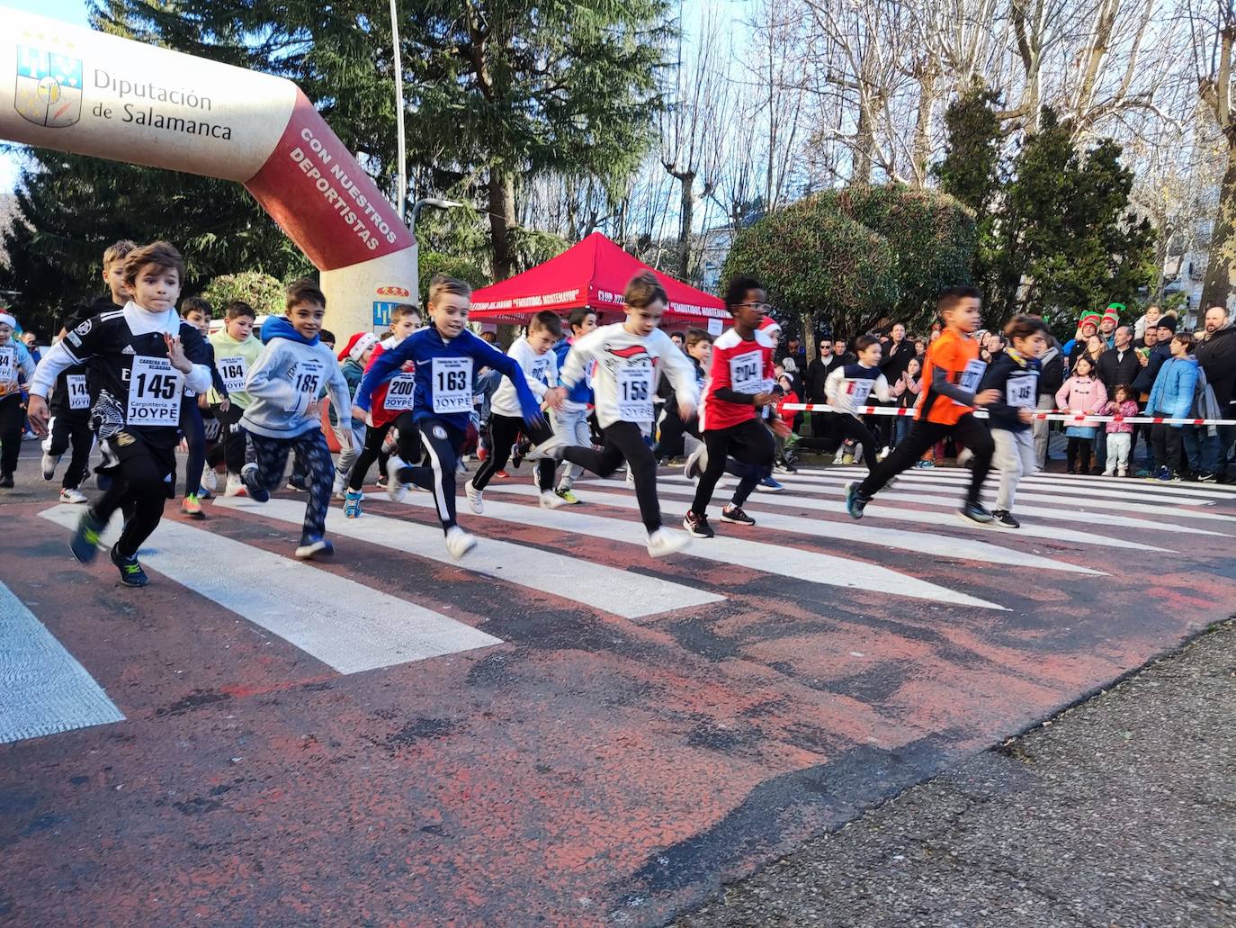 La carrera del pavo llena Béjar con más de 900 corredores