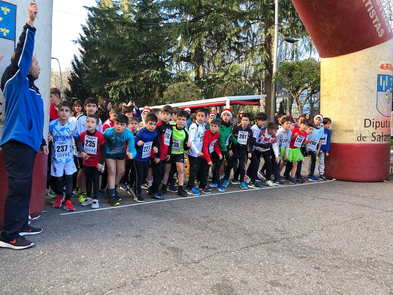 La carrera del pavo llena Béjar con más de 900 corredores