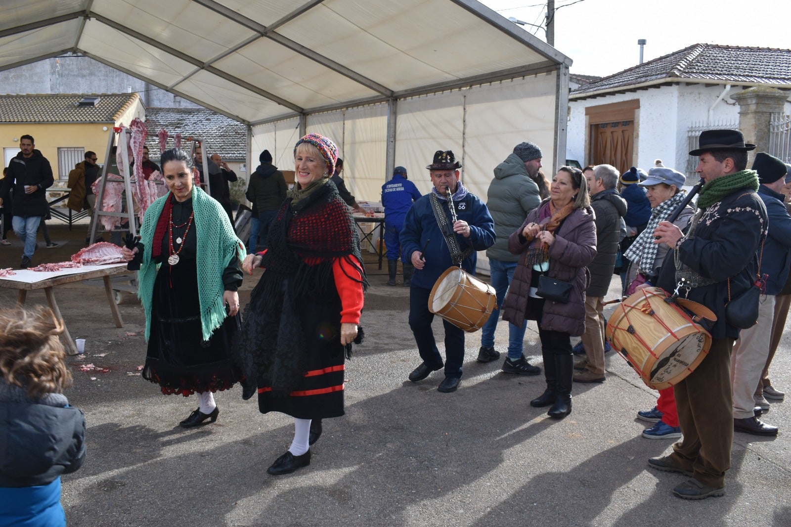 Cierre festivo con sabor matancero en Encinas de Arriba